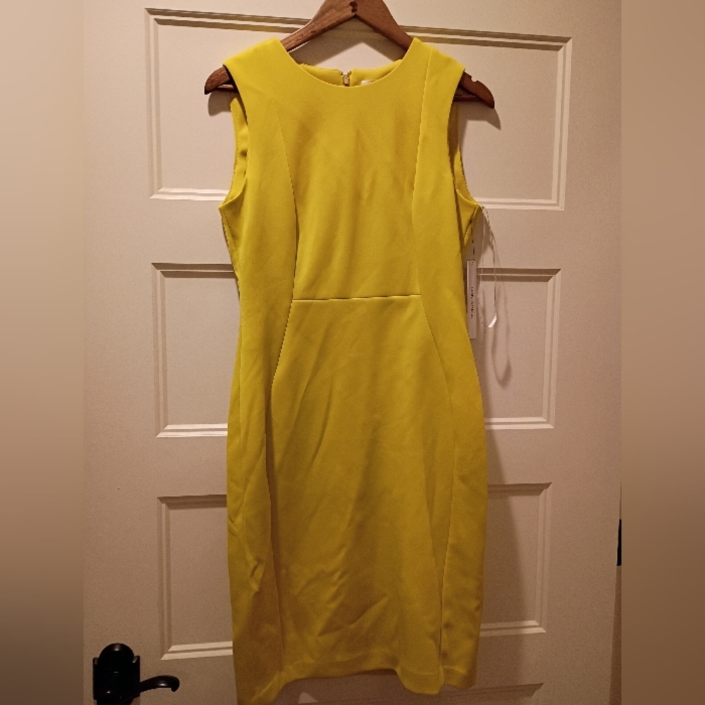 Elegant Yellow Sleeveless Dress